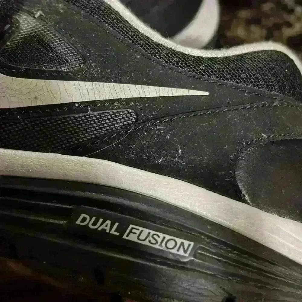 Nike Dual fusion men running, walking, athletic, , gym, ,or women sneakers : - Picture 5 of 5